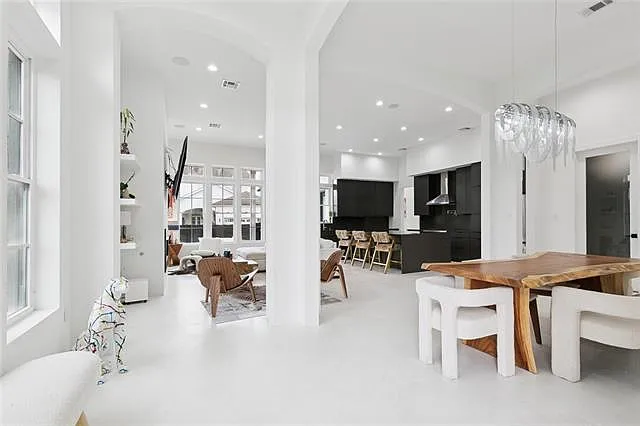 Building Photo - 75 Palmetto