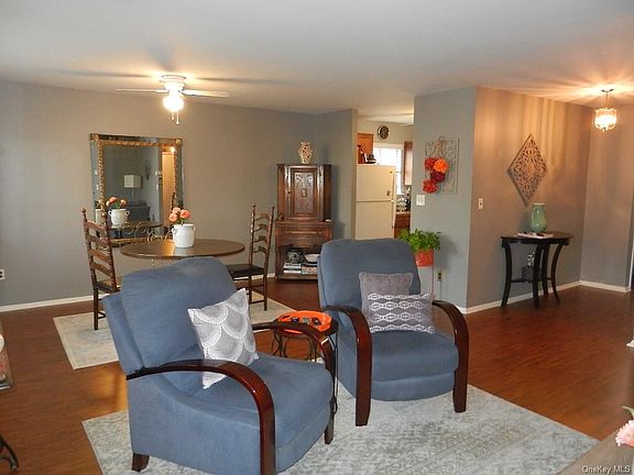 5th image of 84 Molly Pitcher Ln APT A