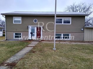 905 Sprague Rd, Hoopeston, IL 60942