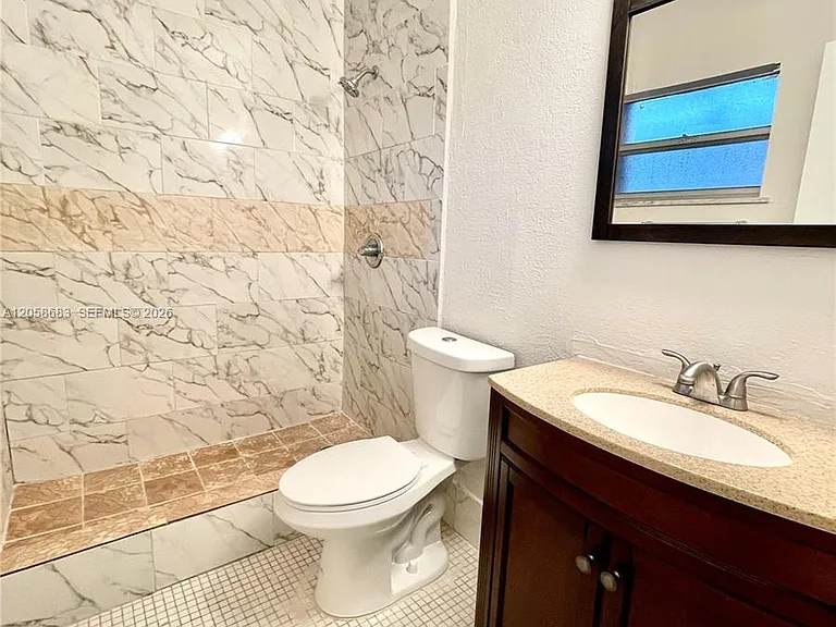 5911 Liberty St #5913 — Photo 10