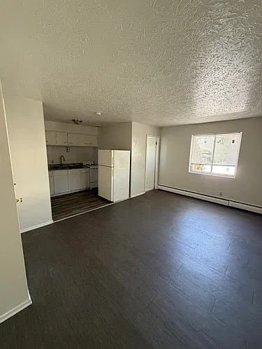 Floor plan 2070-2072 Elm Ave - 2070-...