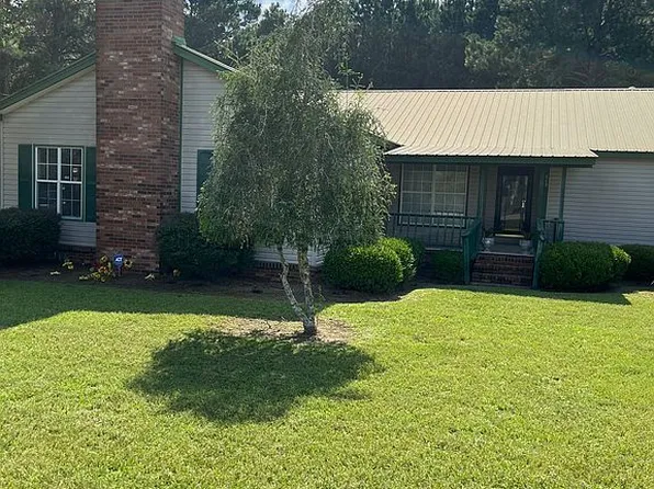 916 Randall H Whiddon Dr, Ashburn, GA 31714