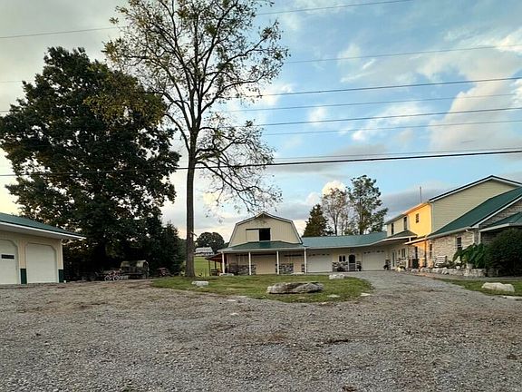 3rd image of 5460 Flatwoods Rd