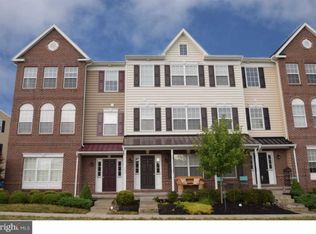 2011 Morgan Hill Dr, Pennsburg, PA 18073