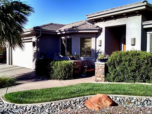3rd image of 140 N Tuacahn Dr #15