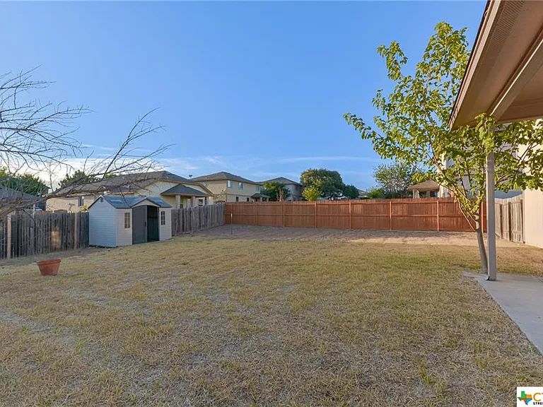 2103 Ryan Dr — Photo 4