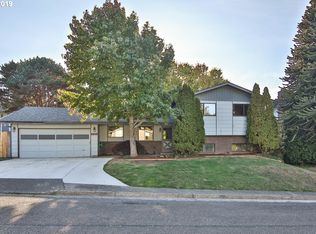 1349 Ford Ln, North Bend, OR