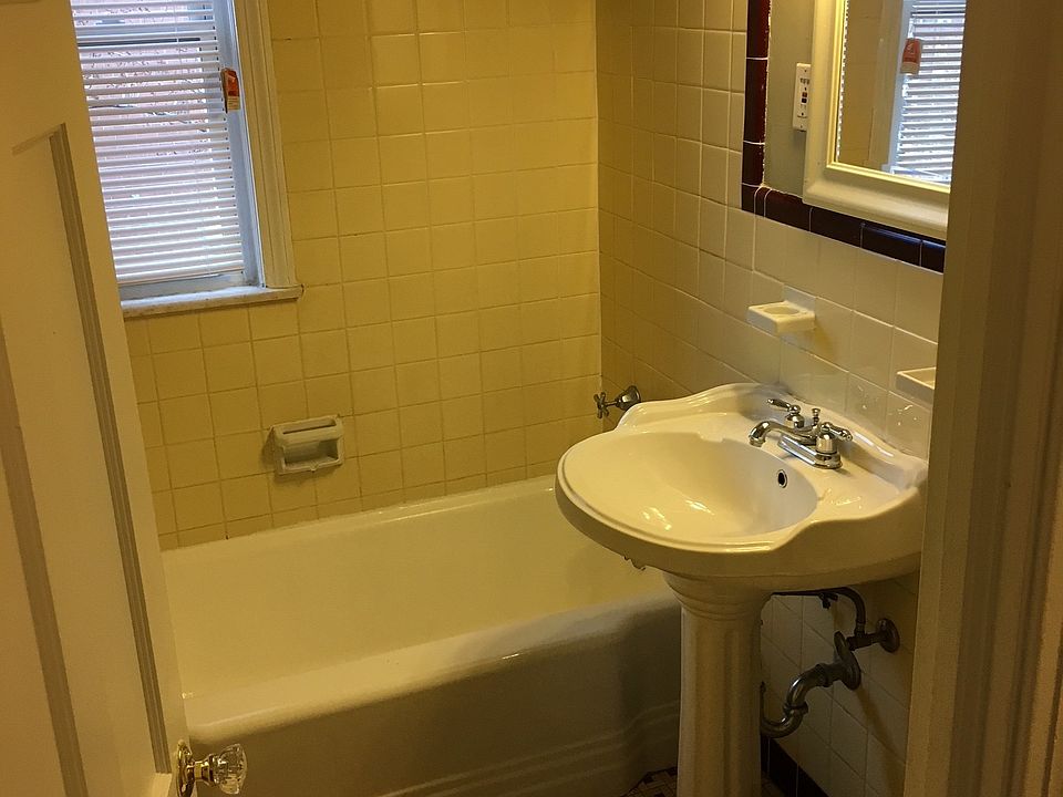 2nd image of 12700 Shaker Blvd APT 614