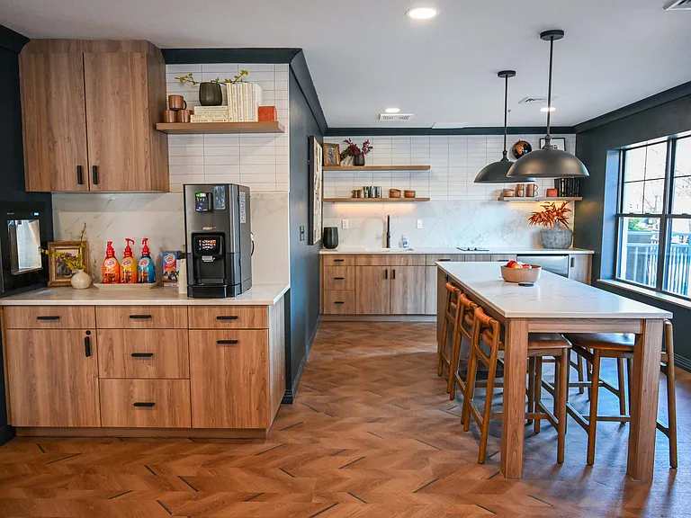 Library Hill Apartments — Photo 4