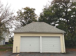 33 E Prospect St APT 1, Nazareth, PA 18064