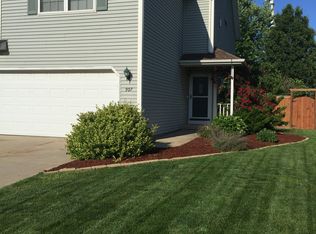 907 Taylor Ln, Le Roy, IL 61752