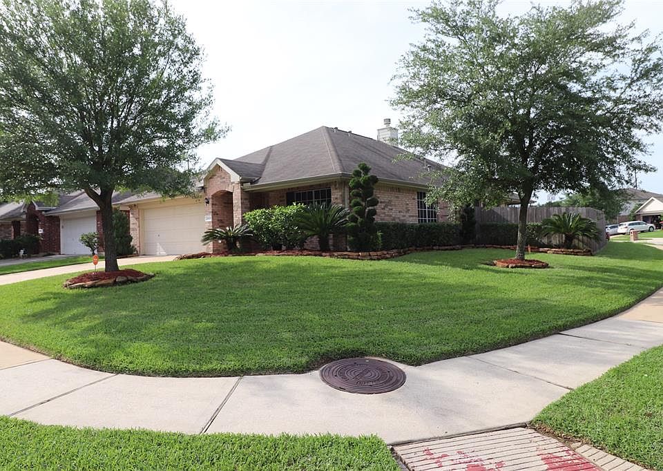 1st image of 11826 Piney Bend Dr