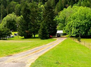 949 Rice Creek Rd, Winston, OR 97496