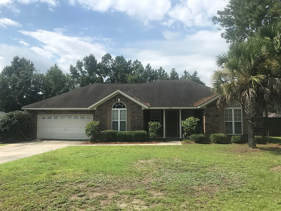 271 Bobbie St