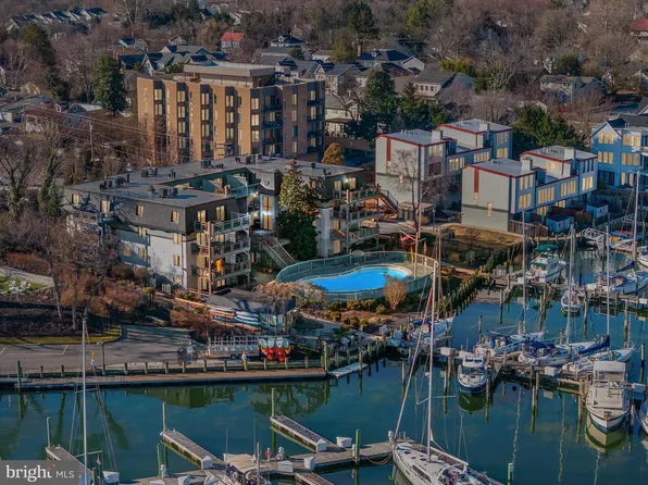 301 Burnside St APT B102, Annapolis, MD 21403