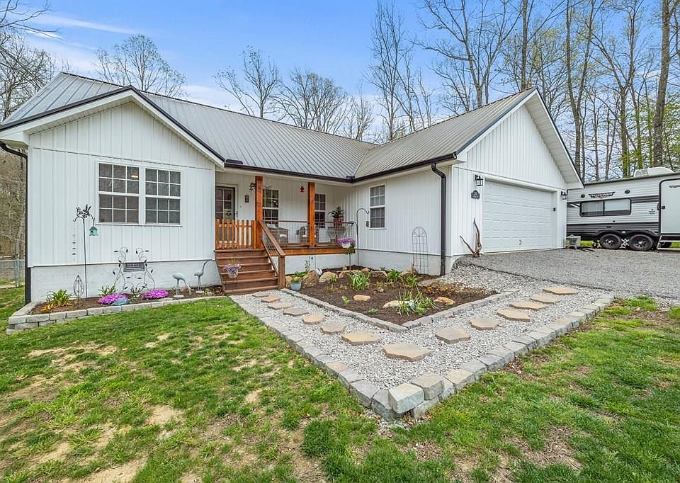 1st image of 714 Wallace Way
