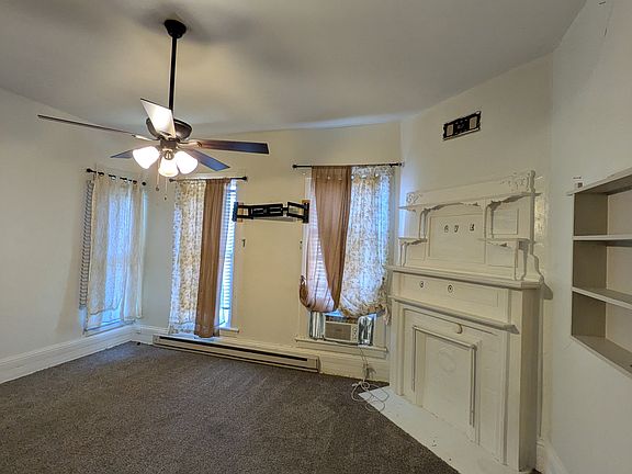 4th image of 219 Bank St APT 4