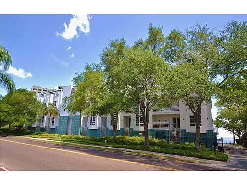 4950 Bayshore Blvd #28 Photo 1 4950 Bayshore Blvd #28 Photo 1