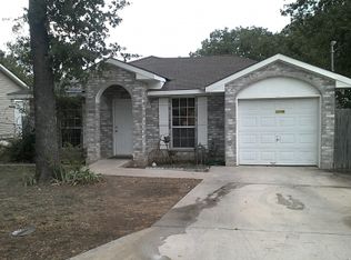 417 Goss St, Kerrville, TX 78028