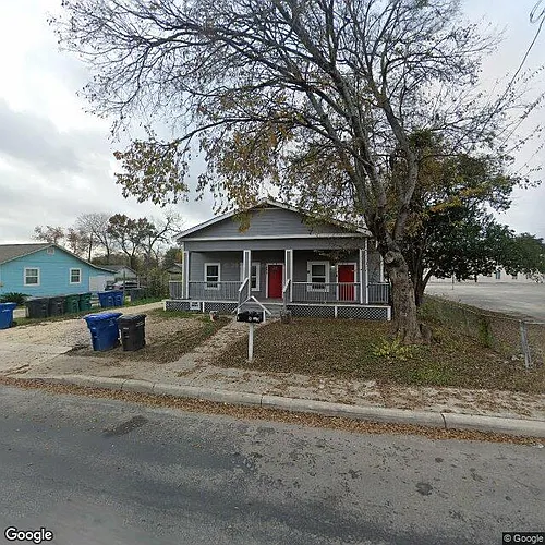 116 Bristol Ave #A Photo 1