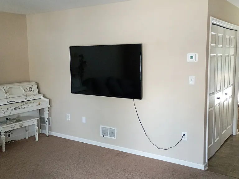 519 Indian Rock Cir #1 — Photo 4