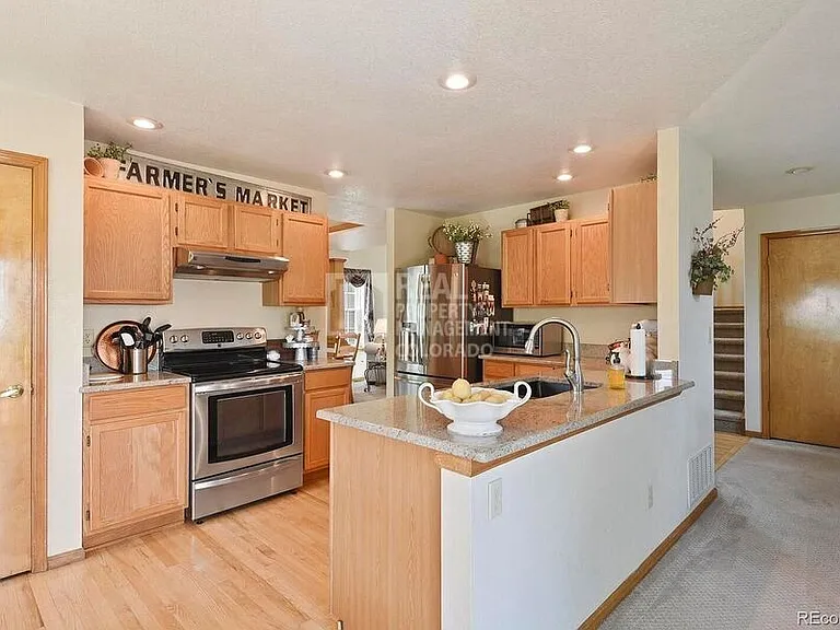 10110 Flagstone Way — Photo 8