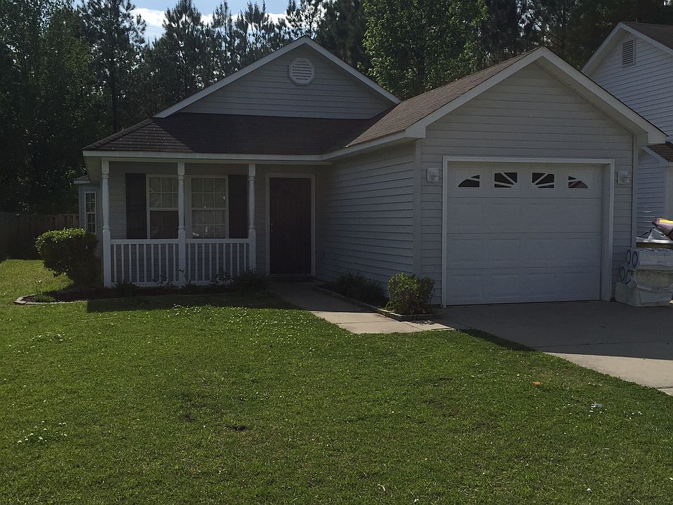 1st image of 216 Forest Park Dr