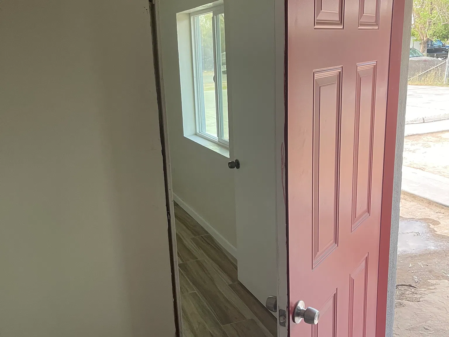 2 bed, 789 sqft, $1,700 — Photo 2