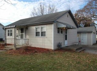 700 S 2nd St, Oregon, IL 61061