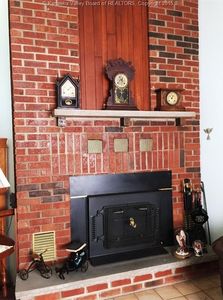 2 Fowler Dr, Saint Albans, WV, 25177