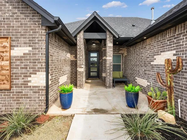11625 NW 104th St, Yukon, OK 73099