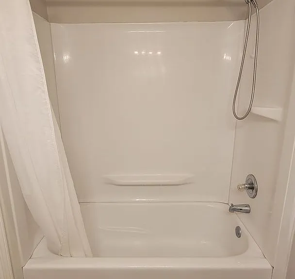 134 Liverpool Cv — Photo 13