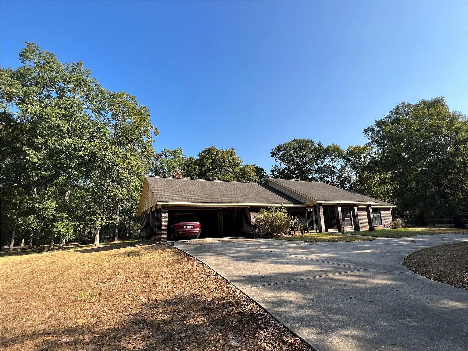 3 bed, 2.0 bath, 1860 sqft, $1,850 — Photo 3