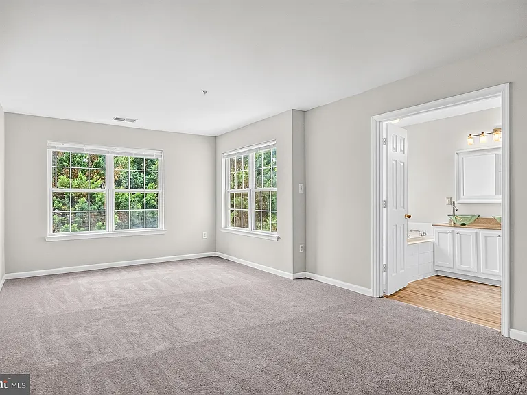 9743 Quiet Brook Ln — Photo 18