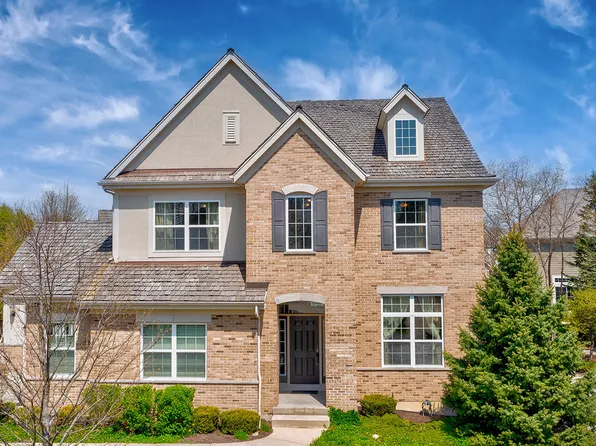 1064 Ridgeview Dr, Inverness, IL 60010