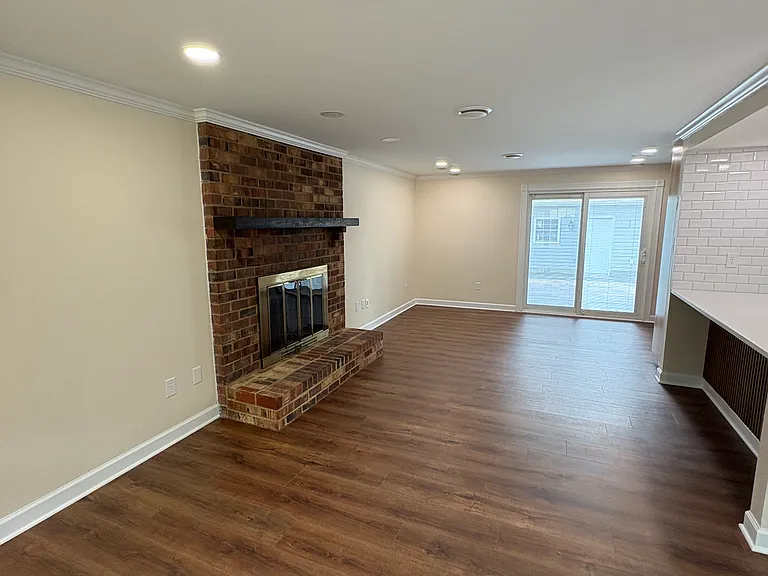 4309 Gladewater Rd — Photo 4
