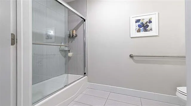 222 1st St #8 — Photo 8