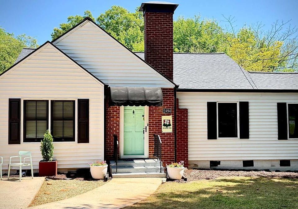1st image of 2494 Batavia St