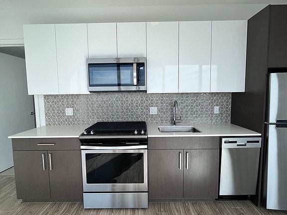 2nd image of 1303 S Michigan Ave #4309