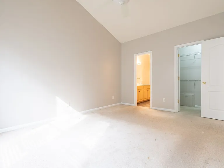4022 Holston Ct — Photo 14