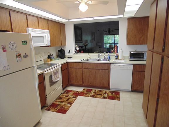 4th image of 600 Misty Pines Cir APT 205