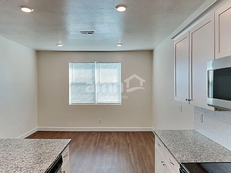 1176 N Wagon Way — Photo 5