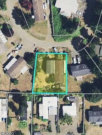 2nd image of 184 N Pony Trail Ln