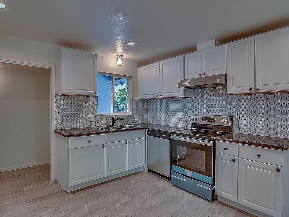 2nd image of 8212 Kiltie Way