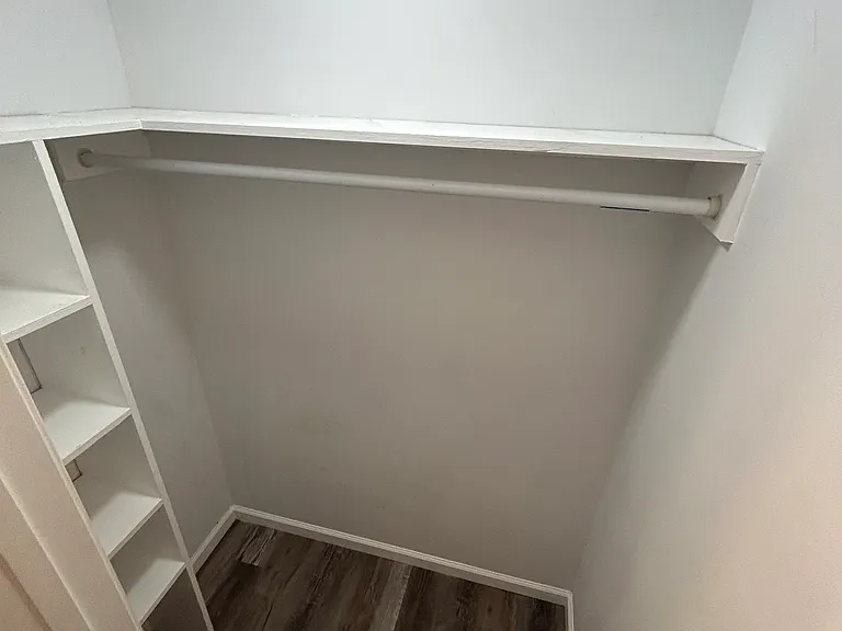 1016 Silver Lilly Ln — Photo 3
