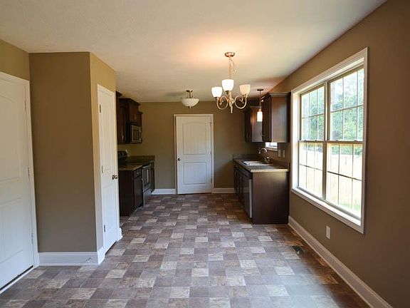 5th image of 544 Magnolia Dr Lot 7