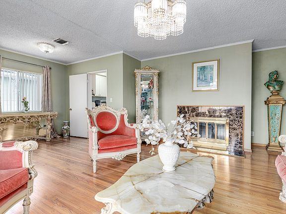 4th image of 6606 Satsuma Ave