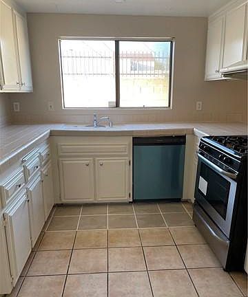 2nd image of 1417 S Marguerita Ave