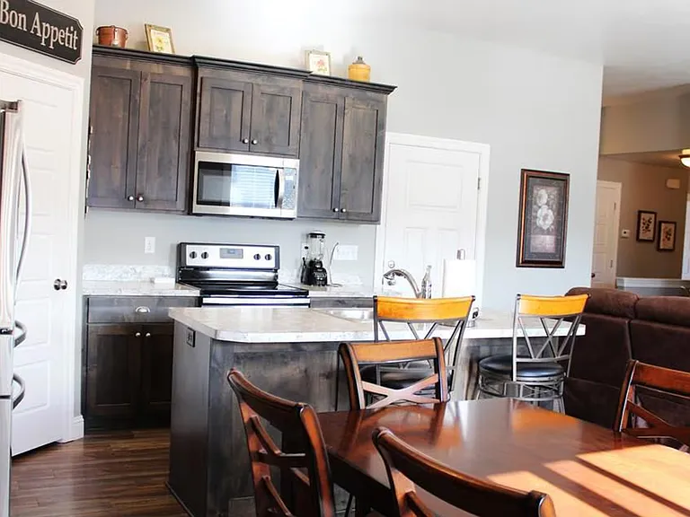 5172 Ryanne Way — Photo 8