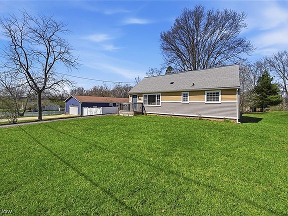 2nd image of 1517 Gottschall Rd